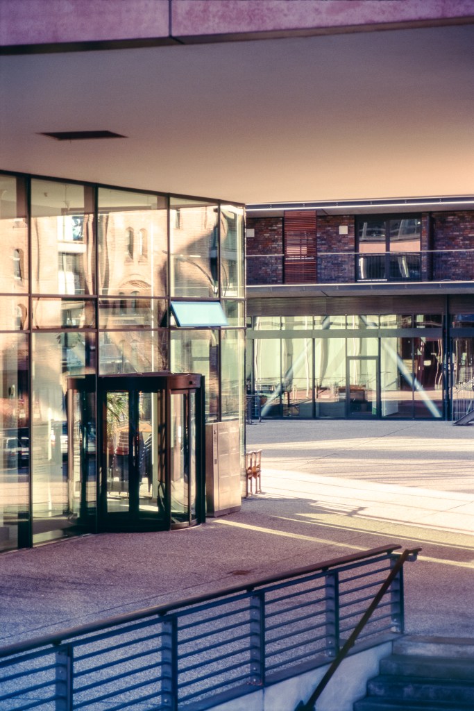 Nikon F80, Nikkor AF 28-105D, Kodak Elitechrome EB-3